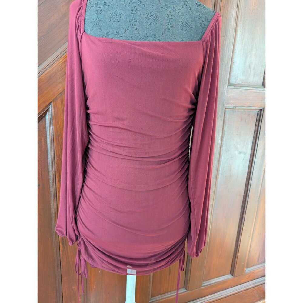 Ruched Long Sleeve Burgundy Mini Dress By Le Lis Square Neck Adjustable Sides M